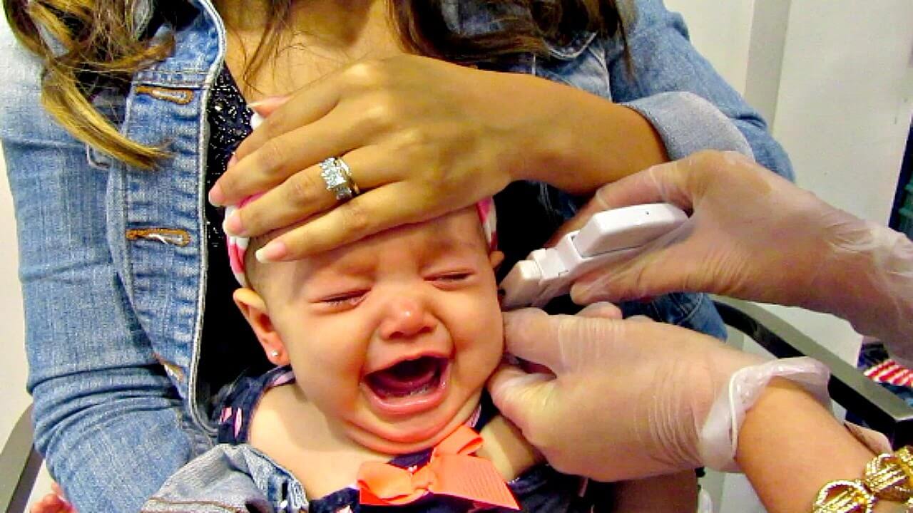 Is It Dangerous To Pierce A Baby’s Ears?
